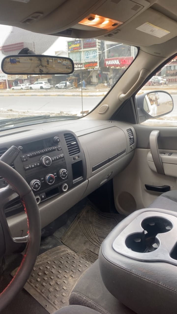 موديل 2011_8سلندر  مكينه+كيرنظيف
رقم صلاح الدين شرط تحويل مكاني صلاح الدين بيجي
 ***********
