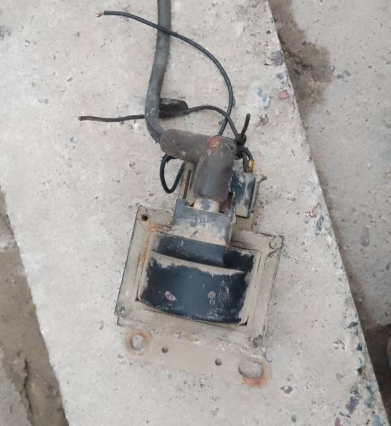 محرك وكير حجم16 محرك بي نفخ شرط مابي رخاوه كير مابي شي السعر 265 ديلكو ول كويل السعر50 /***********/***********
