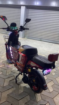 للبيع دراجة اكس 900 موديل 26  سته بطاريات كبار كاملة ما بيه اي نقص است...