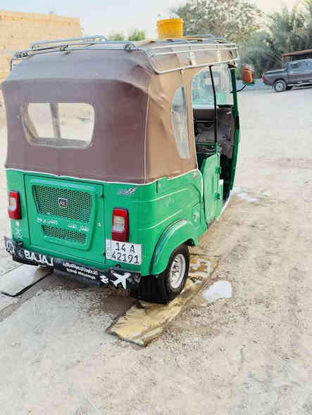 سلام عليكم تكتك للبيع موديل 22 شهر 12رقم مكفوله مكاني ناصرية سعر 8000 خاص مقلق للاستفسار الاتصال ***********
