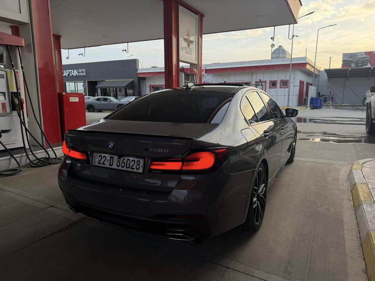 BMW 530i  M package 2021🇩🇪
لون مميز سمنتي نادر 🔥 دفع خلفي مرغوب 🔥 ام باكج بلاد 🔥
وارد كندي 🇨🇦 : باب سايق نص صبغ 
بارد مكانين صغير مايبين (pdr)
 
فول مواصفات 🔥🇩🇪

محرك 4 سلندر تون باور تيربو
كير أوتوماتيك
الممشى: (55,000 mi)
كير محرك مكفول بشرط
داخل ابيض ملكي ,الوان دشبول اكثر من 8 لون , داتاشو , اوتو بارك 
سماعات هارمن كاردن , تحكم بالايماءات , شحن لاسلكي ,
شاشة كبيرة، رادارت امامي خلفي جانبي ، كاميرا خلفية ،
تدفئة ستيرن وكشنات امامي وخلفي , صندوق جلاق ,

سيرفس وكالة كامل 🔧
تبديل دهن وكالة
تبديل فلاتر وكالة 
تبديل دسكات برمبو 
تبديل اطارات طخم كامل
صفر مسج سيارة جاهزة وجداً نظيفة

شرط التحويل او وكالة هزة جديدة

💰 السعر: (358) مجال بسيط جداً
📍 الموقع: (كركوك)
0773 313 9090
(غير متواجد على الفيس)
