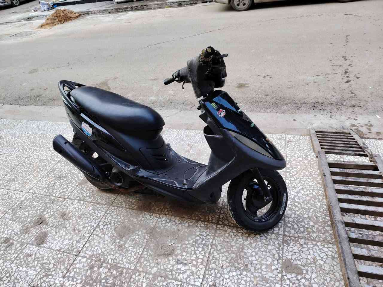 عدله بوشه، 55دراجه نقصه، بس، ستان تعليك مثل مشوف نضافه بغدادجديده، قفل٤٥٠نكره، سلف ***********
