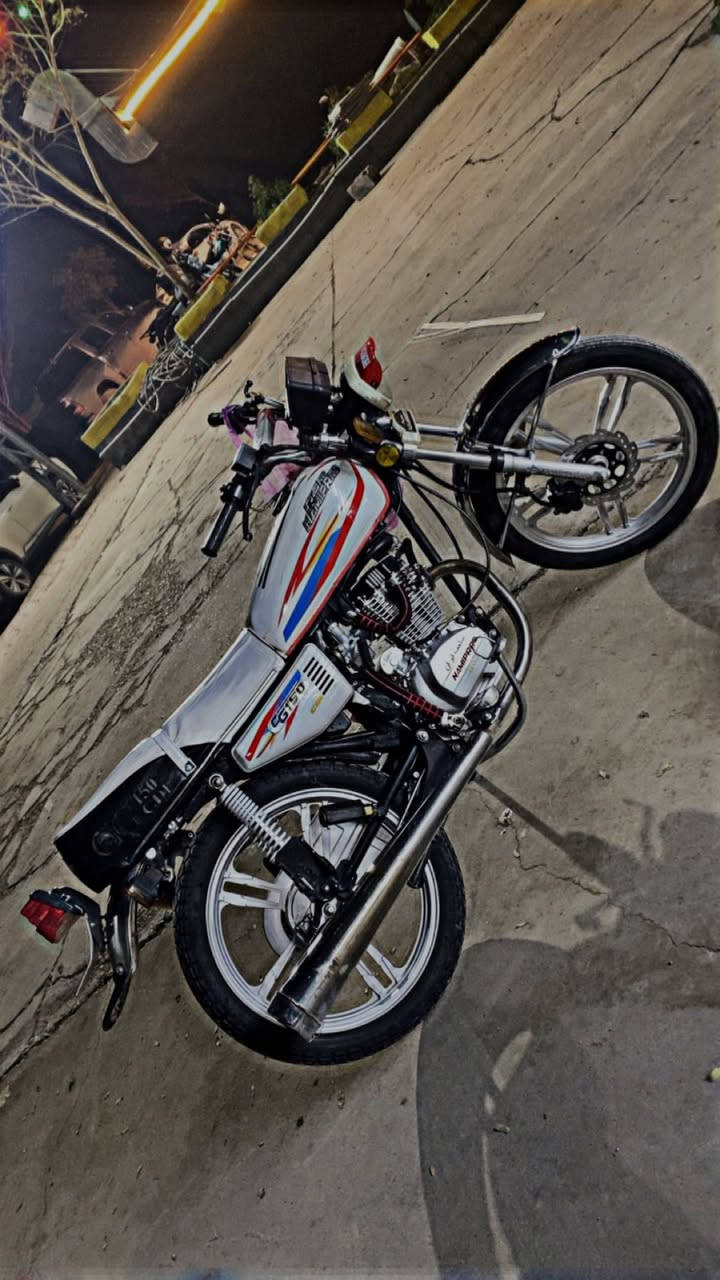 السلام عليكم دراجه نامي برو موديل 2023  محرك كبس ما مفتوح دراجه خير من الله معدل و شلعه نضيفه حيل صالصنه مكز اصلي هاذا رقمي ***********
