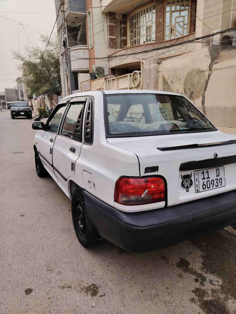السلام عليكم سايبا خصوصي للبيع 2009 كير جديد مكينه بيه بدايه خيط تبخير  شواصي نضاف براكيت بس بيه فطر صغير ملحوم دوشمه جديده تبريد ثلج بدون صبغ بدون ضربه بس الباب الخلفي بيه مصبوغ بسمي رقم انكليزي هزه جديده سنويه لل30 المكان بغداد حي الجهاد السعر 33 وبيها مجال بسيط الاستفسار ***********
