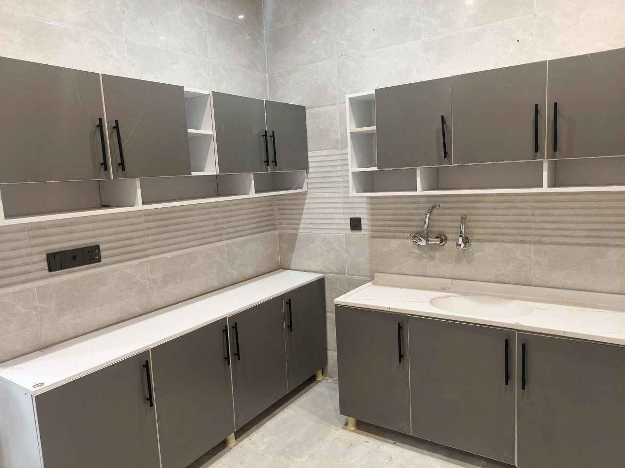 مترين ارضي وملحق 
ومتر ونص سنك وملحق بغداد, العراق


**إذا كنت صاحب هذا الإعلان وتريد حذفه لأي سبب، رجاءا أرسل رسالة إلى الدعم الفني**