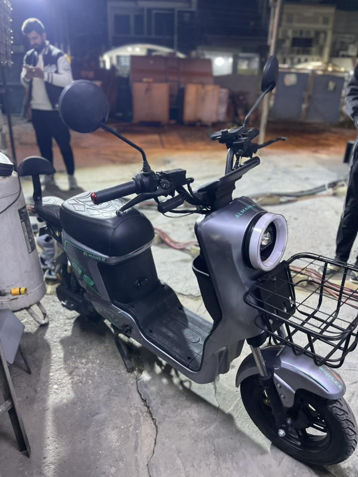 السلام عليكم دراجة شحن R9 للبيع ‭0771 221 8711‬ هاذه رقم صاحبهه اني مكلف بالنشر مكانهه بغداد البنوك
