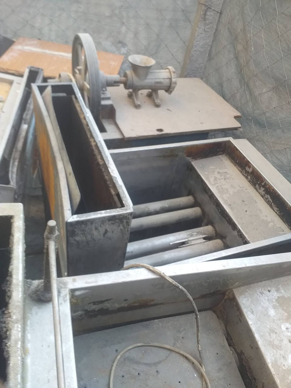 عرض اللبيع  مطعم ***********بغداد
