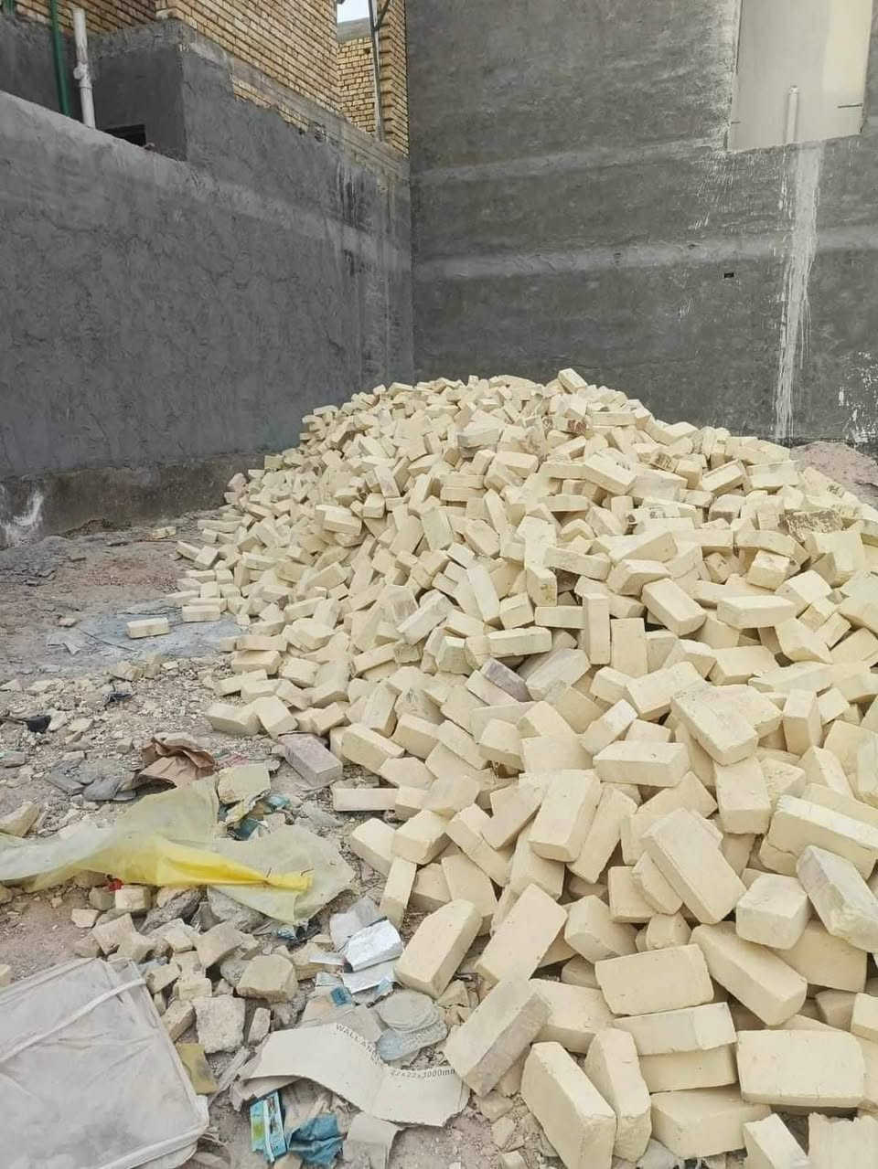 سلام عليكم يوجد توصيل طابوك الى كافه انحاء البصره بيرنه درجه اولى وانجكتر لاستفسار ***********
