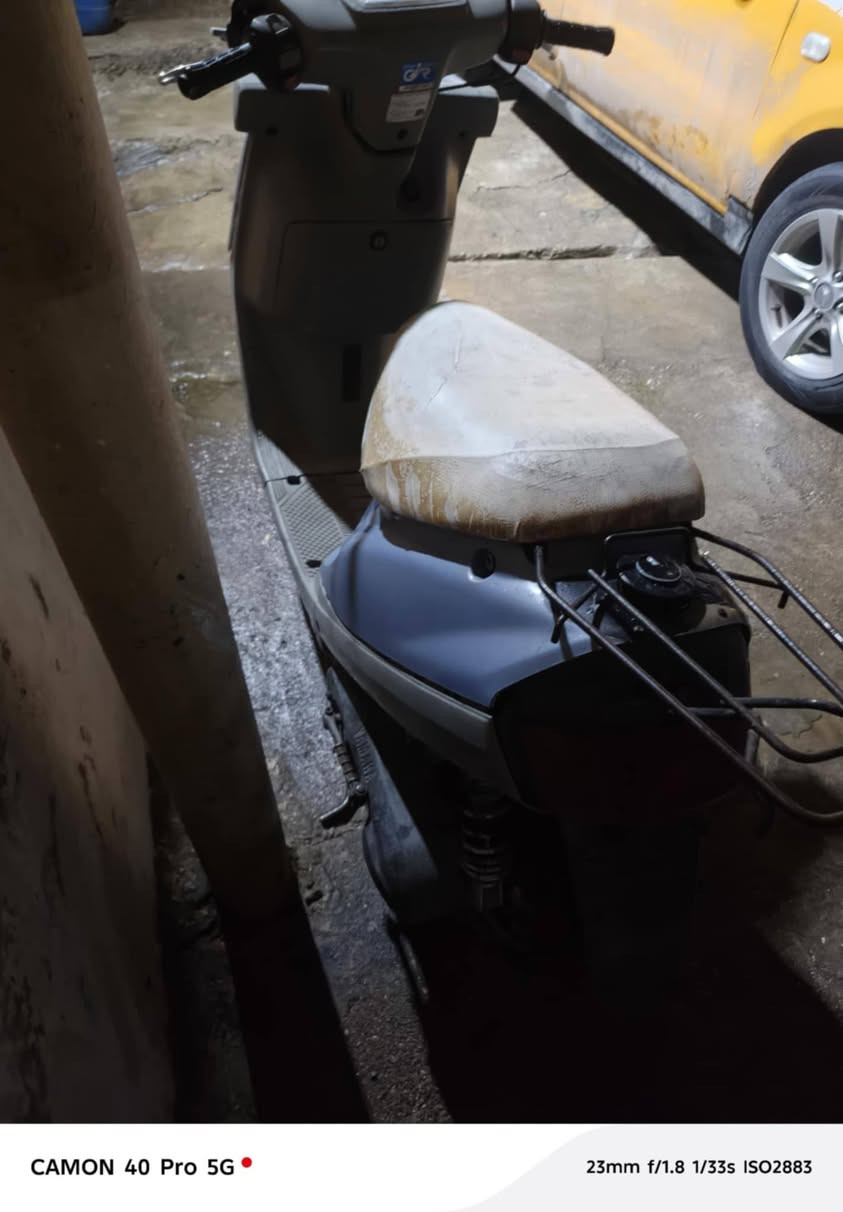 مكلف بل نشر 
سلام عليكم شباب الماطور مامفتوح المحرك   والشاصي تكه مكسور ومغوي والسعر ميتين وخمسين الف وبي مجال وبيع مستعجل متوازي عله فلوس عله العيد ‏‪***********‬‏
