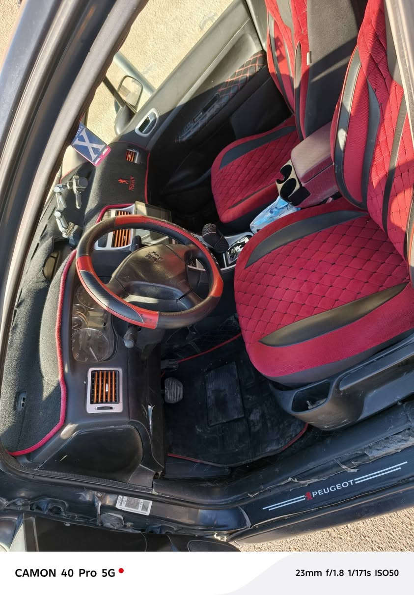 بيجو ٣٠٧ موديل ٢٠٠٦ نقصه طاك بيه كازكت و درايم شفتات سياره حلوه سبب البيع مايتوفر غراض بل فلوجه رايده ٣٩ وبيه مجال ***********
