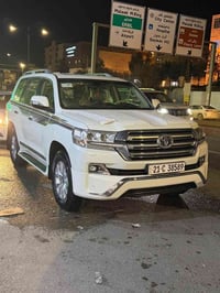 لاندكروز • ٢٠١٦ • ٩٥٠٠٠ كم