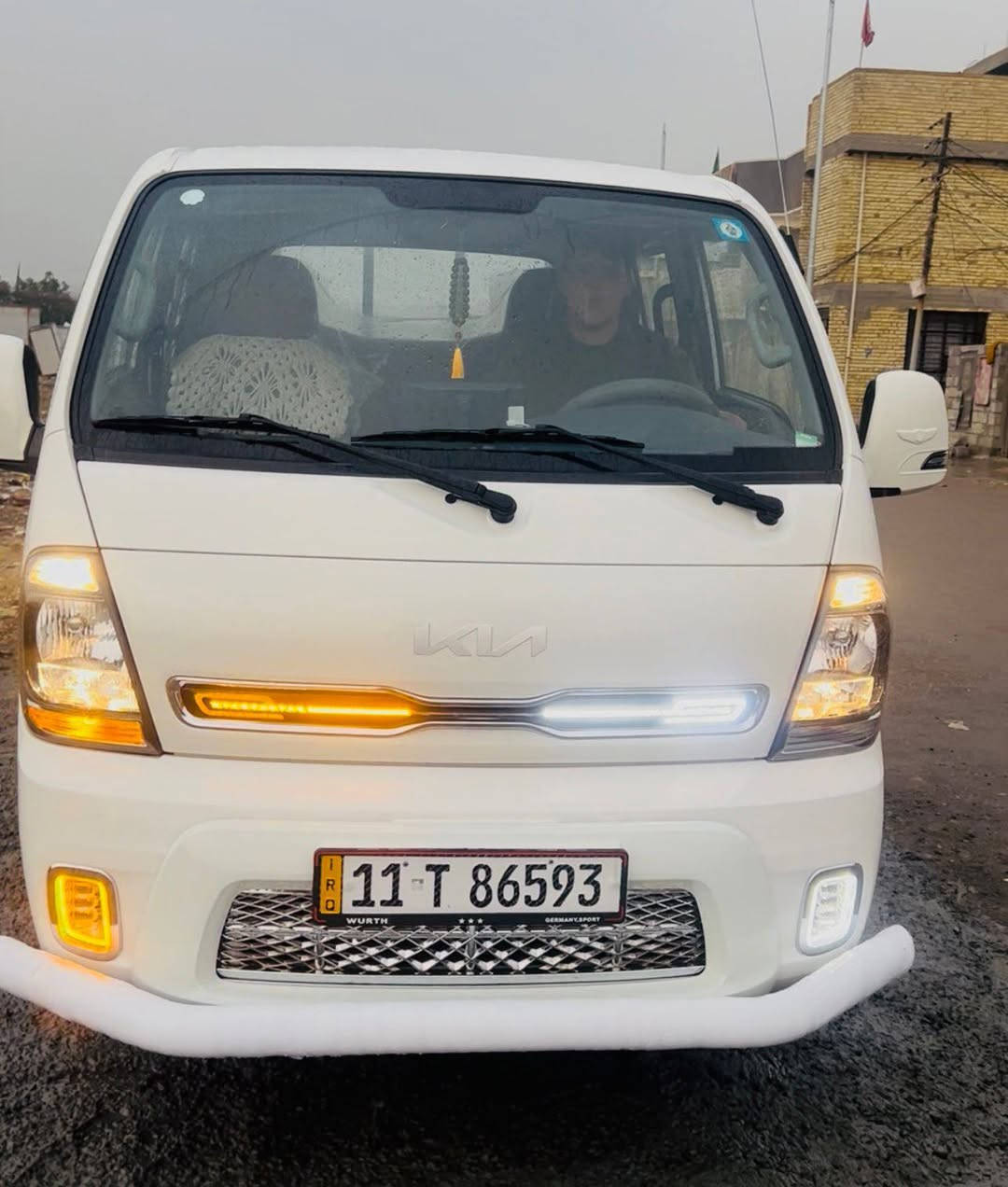 السلام عليكم كيا دبل قمارة موديل
2025٫2700ماشية٦٠٠٠حقيقي بسمي السيارة مكانها بغداد الاتصال ع الرقم ***********
