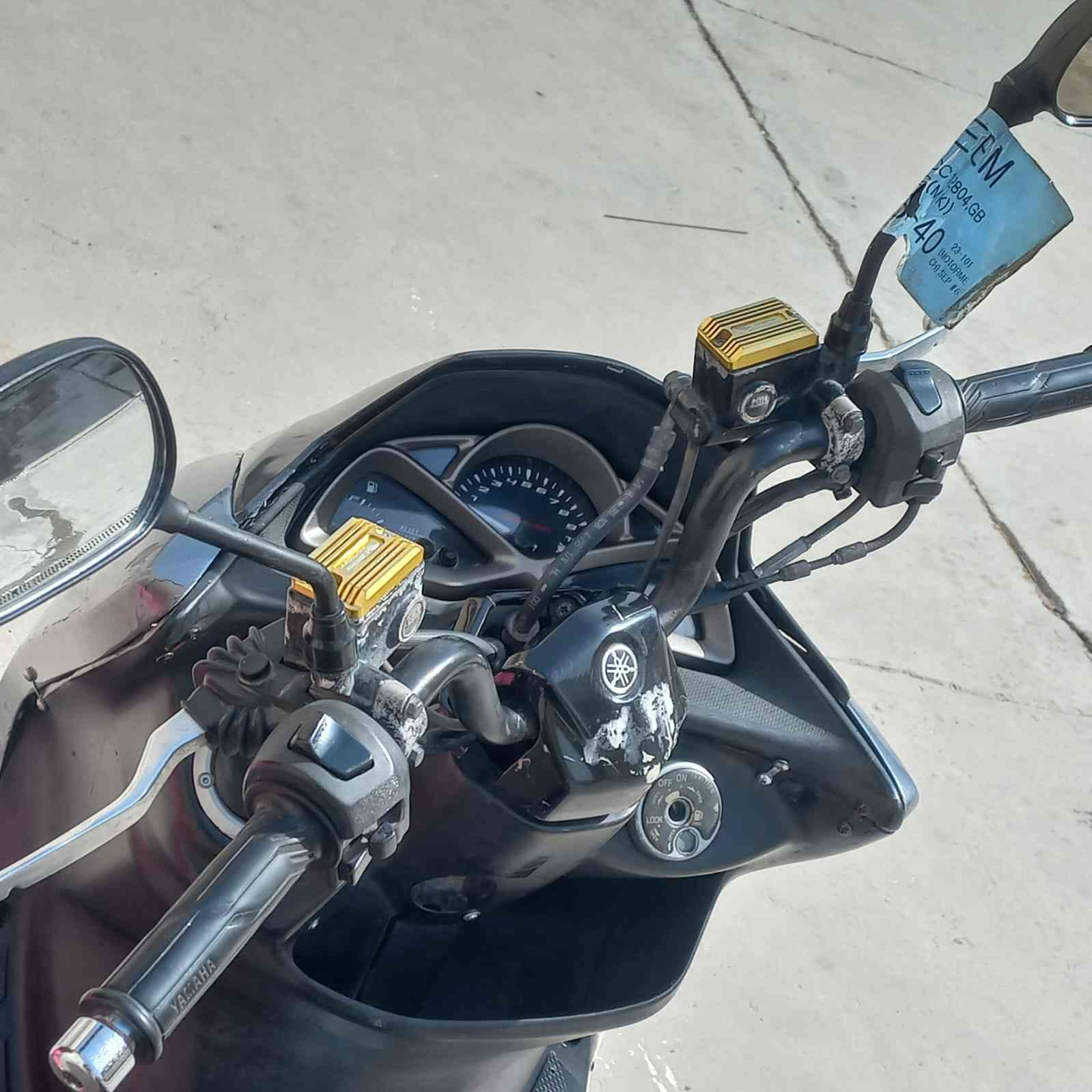 سلام عليكم ماجسته اس للبيع دراجه كامل  كهربائياته كله شغاله للبيع مكاني بغداد الشعله *********** هاذه رقمي بسعر مناسب.  ٦٥٠.
