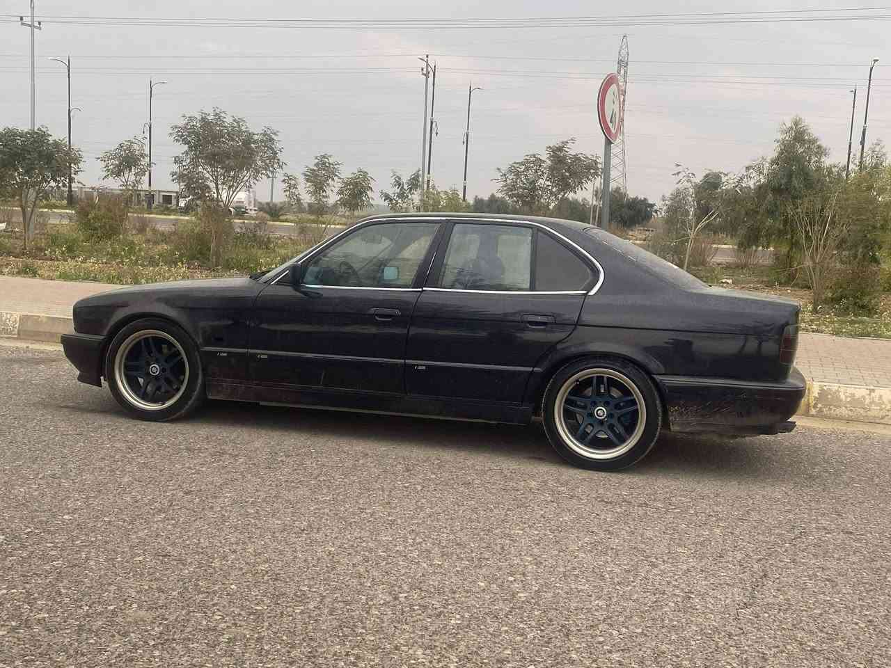 باناوی خوای گەورە
bmw 525i

بۆ فرۆشتن 

مۆدێل 1991

مەکینەی سەقەڕ 528 گێر عادی 

تەبرید ساردو گەرم 

چوار ویل m17

 دو جام کارەبا

پشتو پێشی کراوە بە m 

پێش پان 

گێڕو مەکینەو ئەکسڵ  بەشەرت بێ سەرفو بوغار بەشەرتی 100 فیتەر

سەیارەکە سبوغ عامە لەسەر ساغی 

 فەحس نەینەوا 

سەیارەکە نمونەیە لەجوانی ڕوبەڕو لە ڕەسمەکان جوانترە 

سعری 44$
***********
