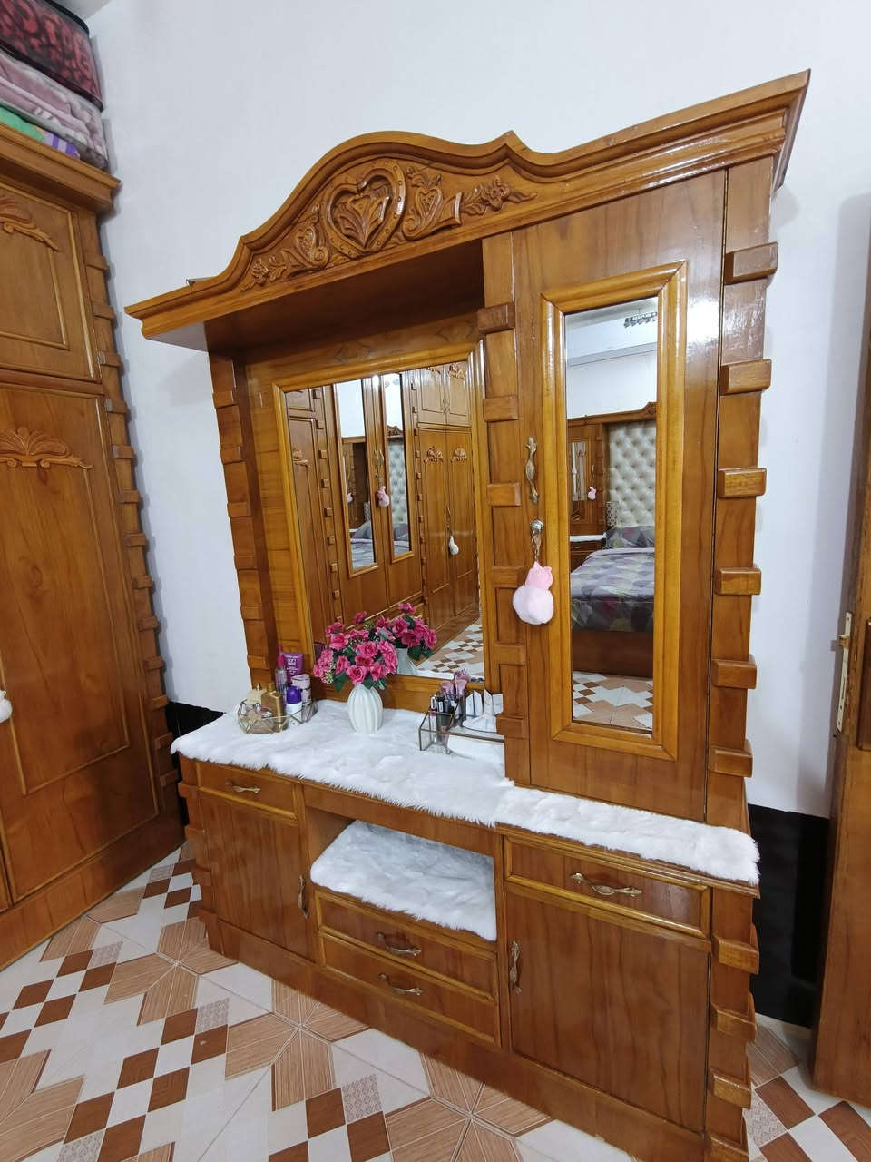 غرفه نوم فول نضافه مستعمله بس 3اشهر اخذته 2250 اريده ب2000
‏‪***********‬‏ فقط واتساب
