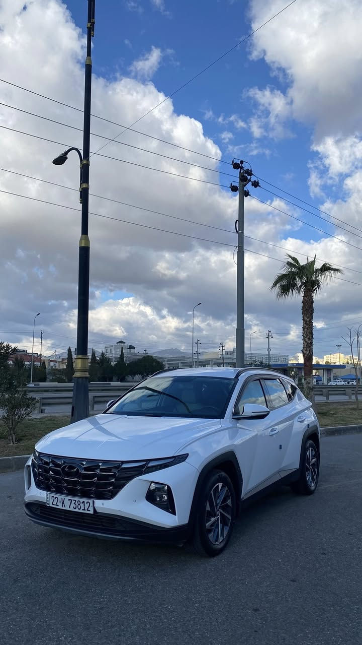 توسان وارد خليجي موديل 2023
مواصفات : 
*بصمة 
*كشنات جلد ابيض
*هندبريك دكمة 
*حساسات 
*اوتو هولد 
*ثلاث وضعيات قيادة 
*بردات خلفية 
*تبريد قطعتين 
*شحن لاسلكي 
وباقي مواصفات المعروفة 

السيارة جاهزة وعليها طخم تايرات جديد 

مكان السيارة دهوك معارض الجديدة 

السعر : 205 $ 

للاستفسار الاتصال على الرقم 
***********
