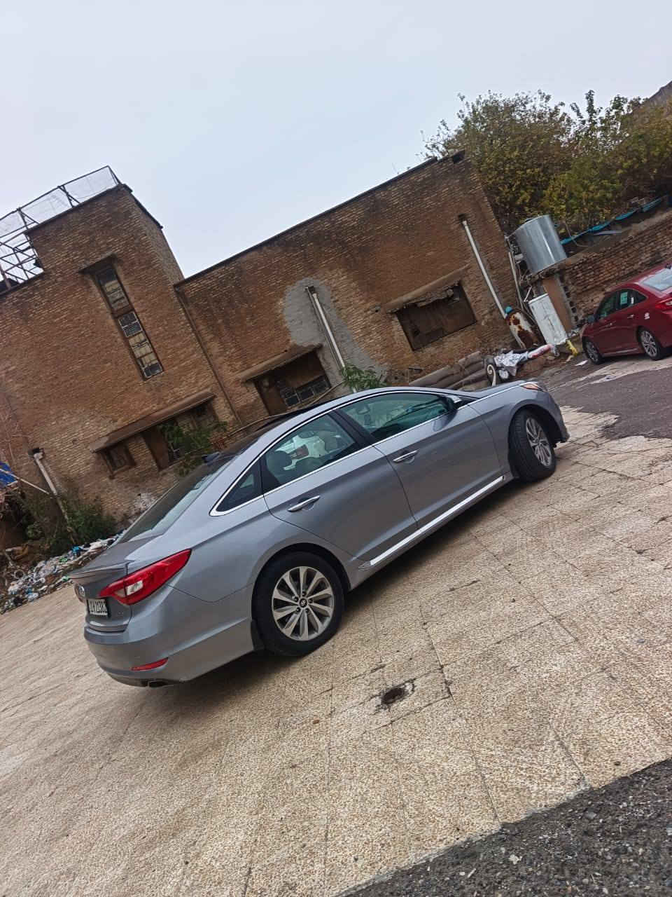 السلام عليكم سوناتا للبيع موديل 2016 وارد أمريكي فول مواصفات واحد ع واحد بني رامه رقم سليمانيه نكليزي تريد مداور تريد وكاله اني حاضر سياره جاهزه ضرر 3 قطع بدون دواخل شرط
السعر 117 بيها مجال 
الاستفسار ***********
***********
