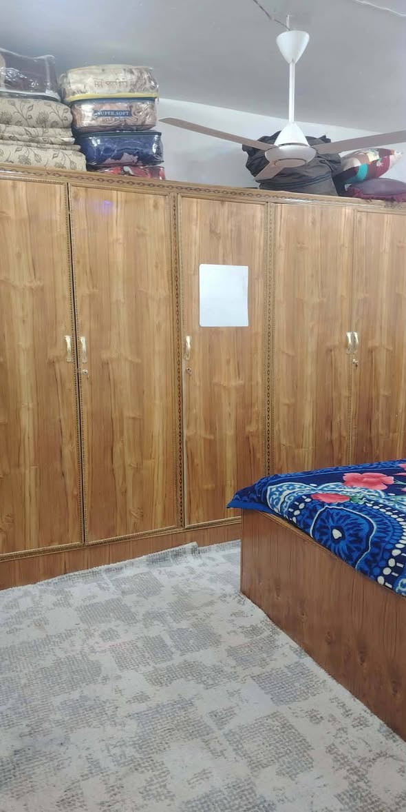 غرفه جديده سعره 400وبيه مجال مو شراي لا يراسل حي الجمعيه.  @الجميع


**إذا كنت صاحب هذا الإعلان وتريد حذفه لأي سبب، رجاءا أرسل رسالة إلى الدعم الفني**