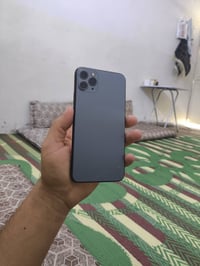 آيفون 11 برو ماكس • ينفتح تخطي iCloud • ظهر مفطور