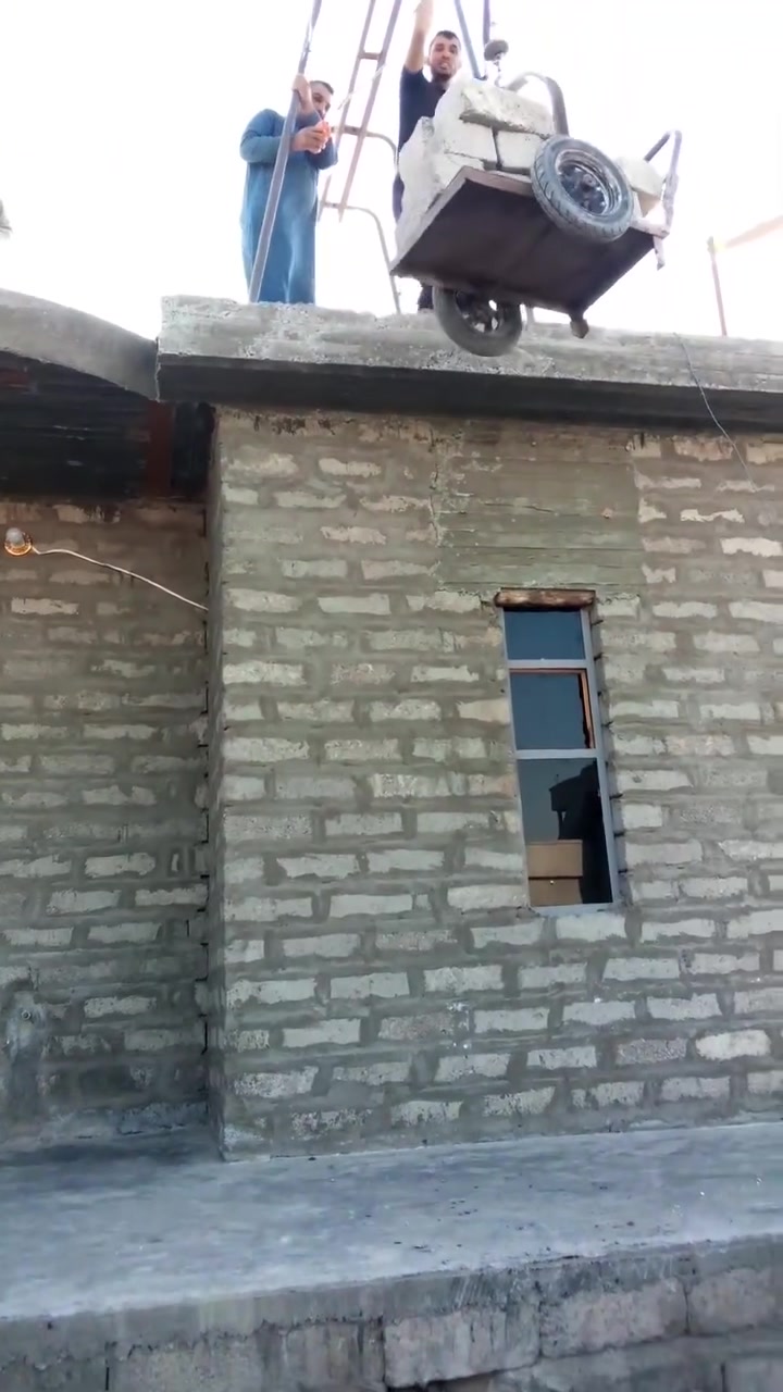 السلام عليكم ورحمة الله وبركاته
كادر عمل متفرق لكافة الأعمال الحره 👇👇
#تفليش حيطان 
#تنظيف بلوك 
#تصفير بيوت 
#فرش حجر 
#تصفيط بلوك 
#تعديل تكعيبات
#لبخ تكعيبات  يوجد ونج لتصعيد رمل جبنتو حصو بلوك جص سيراميك
 #هاتف  ‏‪***********‬‏
