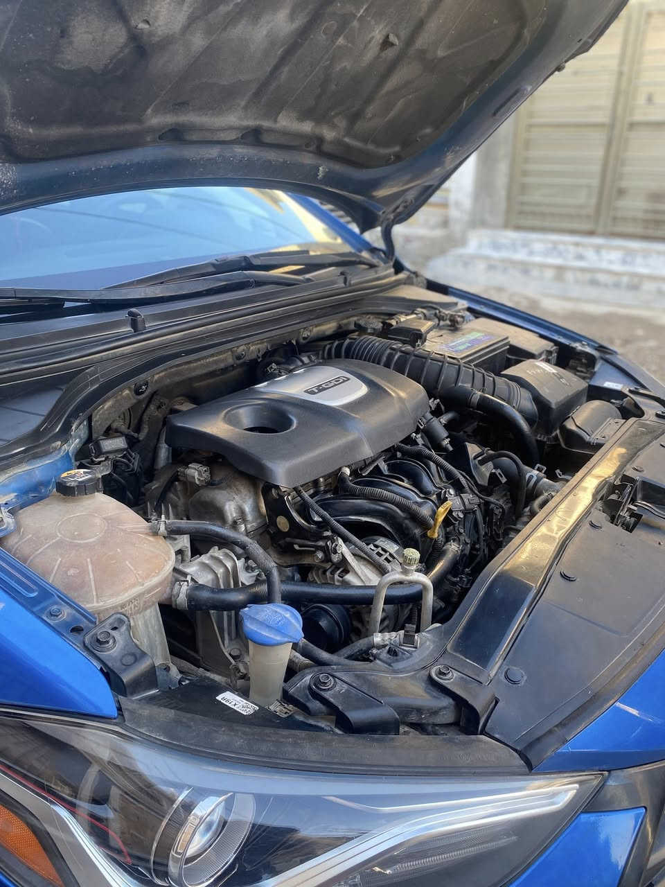 السلام عليكم اخوان 
النترا ٢٠١٨ سبورت انتفنتي 
السياره كلين مكفوله من الحادث فقط بيها بارد بسيط على كد اصبعين ولا مبين وصبغ دعاميات اماميه وخلفيه 
وارد امريكي 

المواصفات 
حساسات إماميه وخلفيه 
فتحه 
بصمه 
بصمة ابواب 
كشنات جلد مطرز احمر 
كير dct دبل كلج ٨ نمر 
دوسات نيكل 
تبريد تدفئة 
التبريد منفصل 
الشاشه تدعم كار بلي منافذ شحن اثنين 
فول تحكم ستيرن 
شاشة اعطال 
تدفئة كشنات 
رادارات جانبيه 
الجامه الخلفيه عاكسه للضوء والمرايه الخلفيه هم كذالك 
الستيرن حرفD
اللايت عدسه ليد 
البكلايت كذلك 
وبعد هواي مواصفات تجي وتشوف بعينك 

السياره على ايدي صار سنه ونص جنايها

السعر ١٤٥ وبيها مجال للطيبين 
المكان الدوره البوعيثه 
***********
