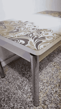 فقط ميز طعام للبيع سعر ٧٠ الف الئ تريد كراسي حسب طلب هم موجود ميز   اخو جديد توصل واتساب ***********
