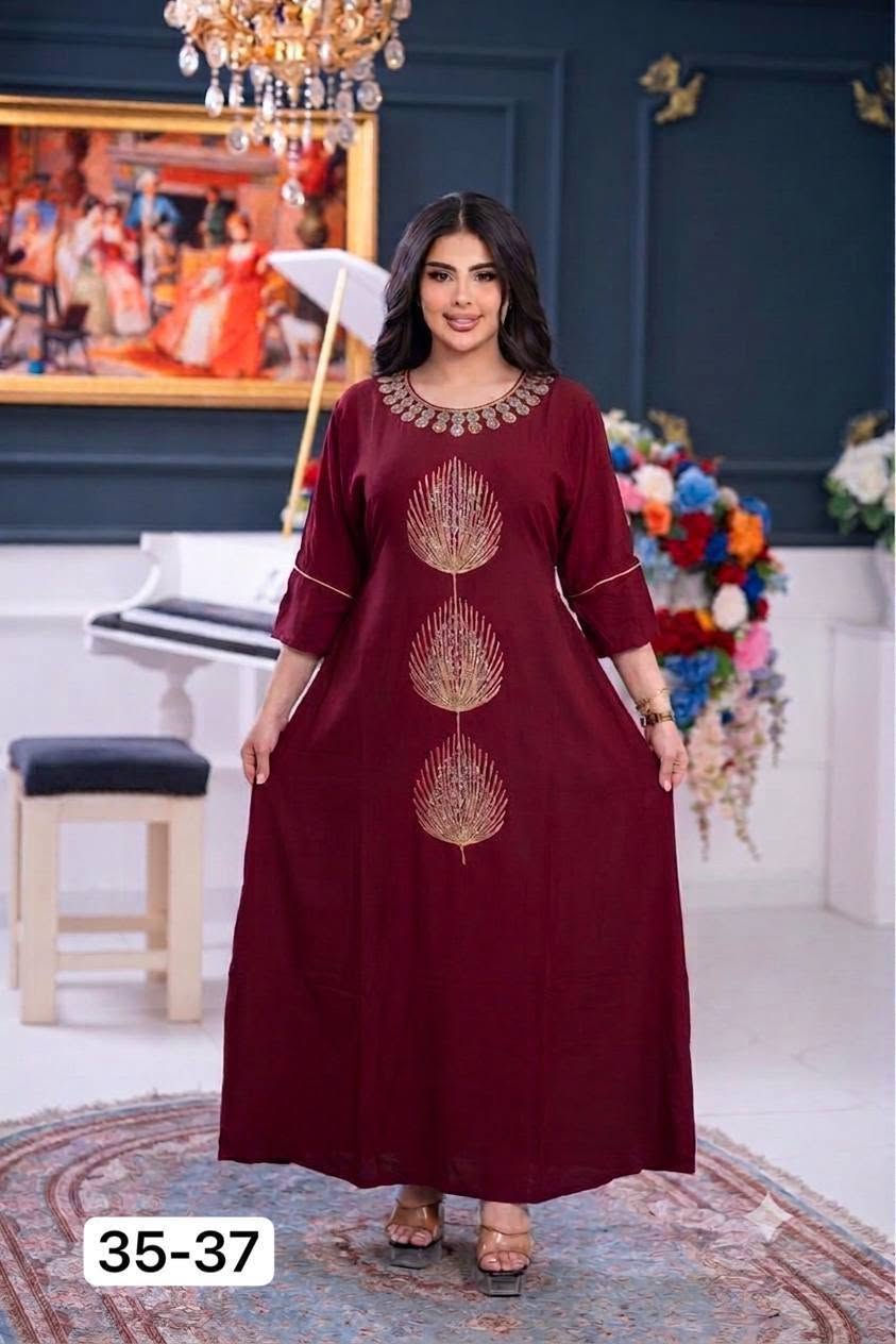 دشداشه  كشمير إيطالي ثقيل ✨
شغل نظيف وخامة فخمة، الفصال مرتب والتطريز يفتح النفس 👌

تجي حزام متصل بالقطعه 
ست الوان الدرزن
✅ أقل طلب: درزن موديل واحد
📏 القياسات: من 2XL إلى 5XL
💰 سعر الدرزن: ٨٠  ألف فقط
📦 الكمية محدودة… الحق قبل النفاد.

🚚 توصيل إلى جميع محافظات العراق


**إذا كنت صاحب هذا الإعلان وتريد حذفه لأي سبب، رجاءا أرسل رسالة إلى الدعم الفني**