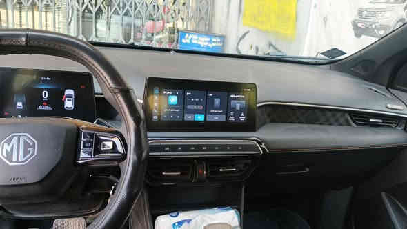 سلام عليكم أم جي 3  2025جديدة ولا شخط بيهية ماشية 1300السعر 119 وبيهة مجال قليل العنوان الدورة رقم الهاتف***********
