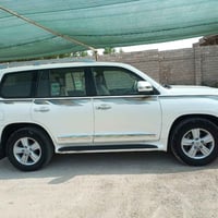 لاندكروزر • ٢٠١٤ • قير ومحرك فول