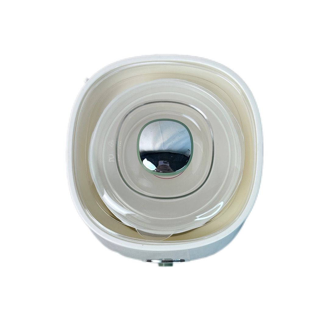 جهاز صنع الزبادي المنزلي
سعة مثالية لتحضير الزبادي

تحضير الزبادي بسهولة تامة خلال ساعات فقط
 
زر تشغيل بلمسة واحدة لتجربة استخدام مريحة
 
مؤشر طاقة يوضح حالة الجهاز أثناء التشغيل

تصميم أنيق وعصري يناسب جميع المطابخ
 
آمن وصحي بمواد عالية الجودة وخالية من المواد الضارة
 
سهل التنظيف والاستخدام اليومي
 
موفر للطاقة وصديق للبيئة
 
مثالي للأشخاص الباحثين عن نمط حياة صحي

تحضير الزبادي المنزلي الصحي في أي وقت
 
يمكنك التحكم في مستوى الحلاوة والسمك والمكونات حسب رغبتك

مناسب للأمهات، الرياضيين، أو أي شخص يتبع نظام غذائي متوازن
 

 زر تشغيل/إيقاف: لمسة واحدة One-Touch
 
 مؤشر طاقة: نعم – Power Indicator

السعة: 1000 مل (33 أونصة)
 
الجهد الكهربائي: 220V~60Hz

 الهيكل: بولي بروبلين (PP)


**إذا كنت صاحب هذا الإعلان وتريد حذفه لأي سبب، رجاءا أرسل رسالة إلى الدعم الفني**