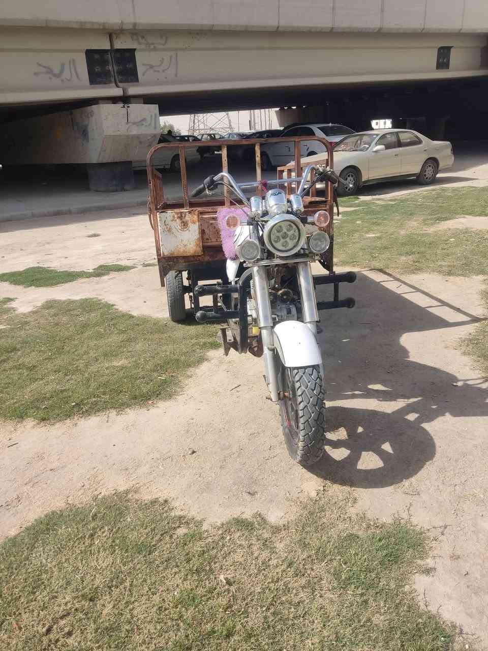 سلام عليكم ستوته موديل 2009 رقم اسود وسنويه السعر 850 بيها مجال مكاني ديوانية  شراي يتصل ***********
