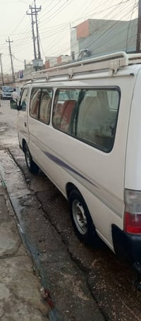 نيسان موديل 2008مكينه شرط وكير واكسن شرط بيها صبغ مكانات وبيها  شويه ب...