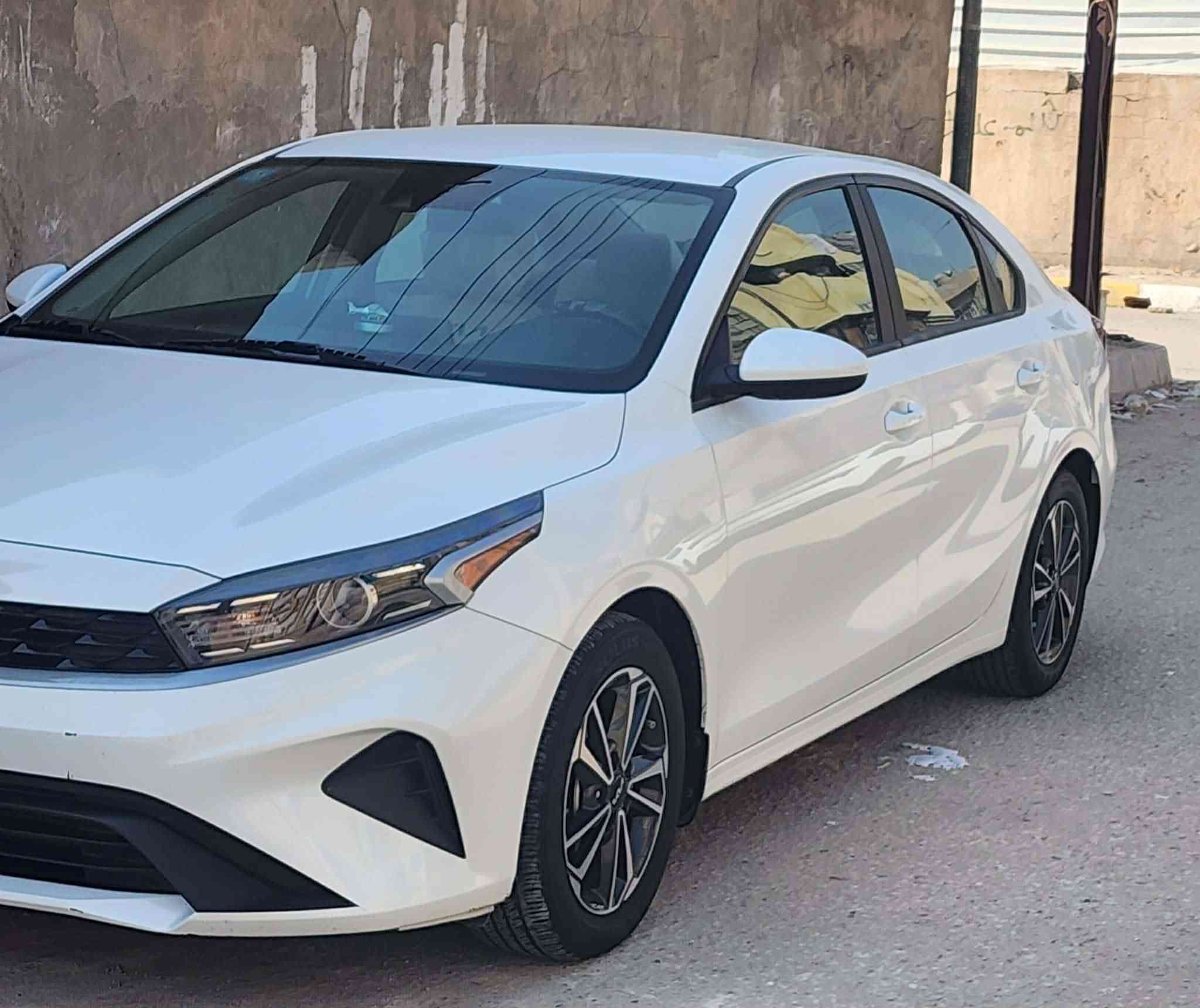 كيا فورتي موديل 2023
ماشيه 23000
نص فول
شاشه جبير
تحكم سترين
كامرة دوارة
رادار
مثبت سرعه
مثبت ستيرن
حادث سيارة دعاميه خلفيه وجبته بلاديه حتى بدون صبغ وبيه بارد كلش قليل بقبق جنطه
صور الحادث بلمنشور
مرقمه بغداد بسمي
سيارة جديد وممتعوبة ع ايدي 
استفسار اتصل ع رقم او ماسنجر
***********
مكاني كربلاء
كفاله عامه م̷ـــِْن كلشي
