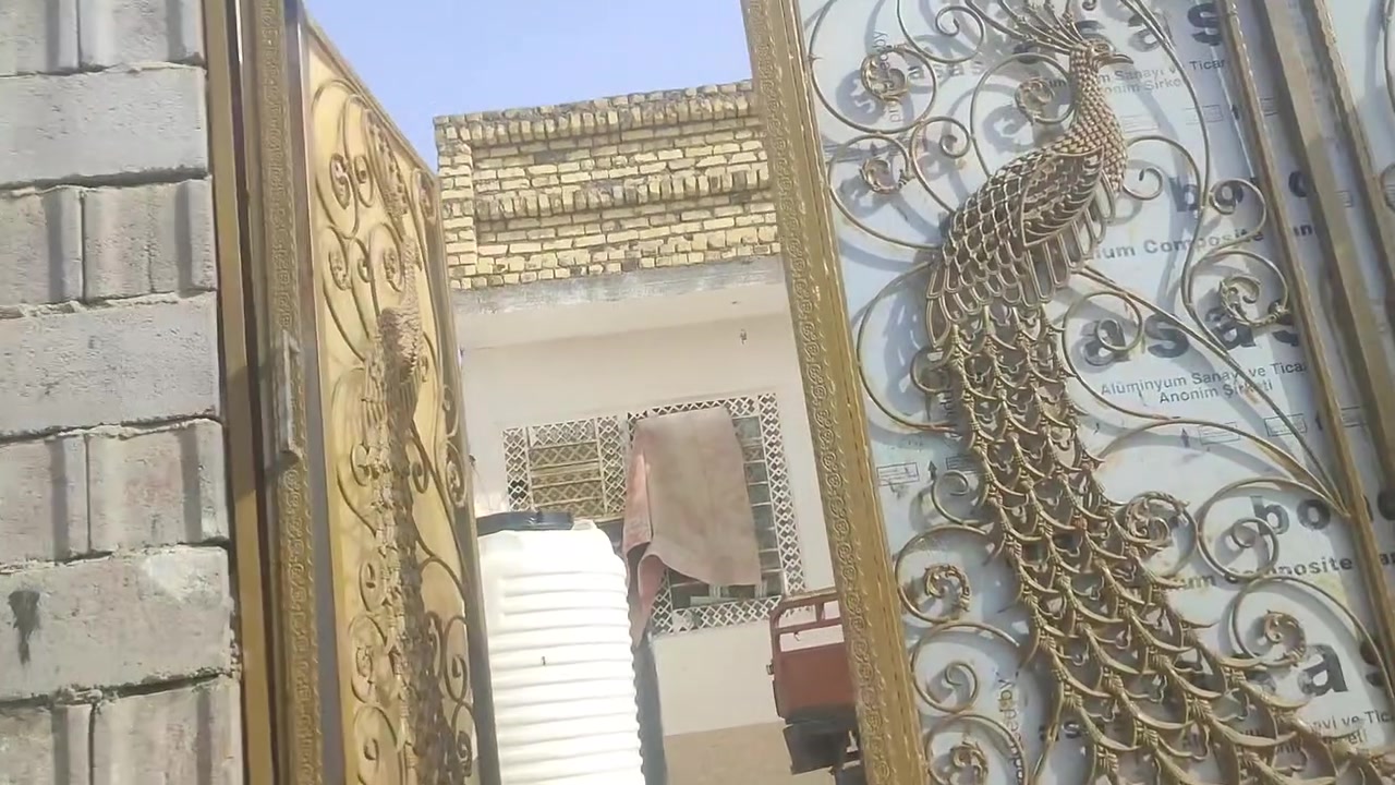 بيت للبيع البصره كرمت علي لخيط ليده العاليه 200متر ***********
