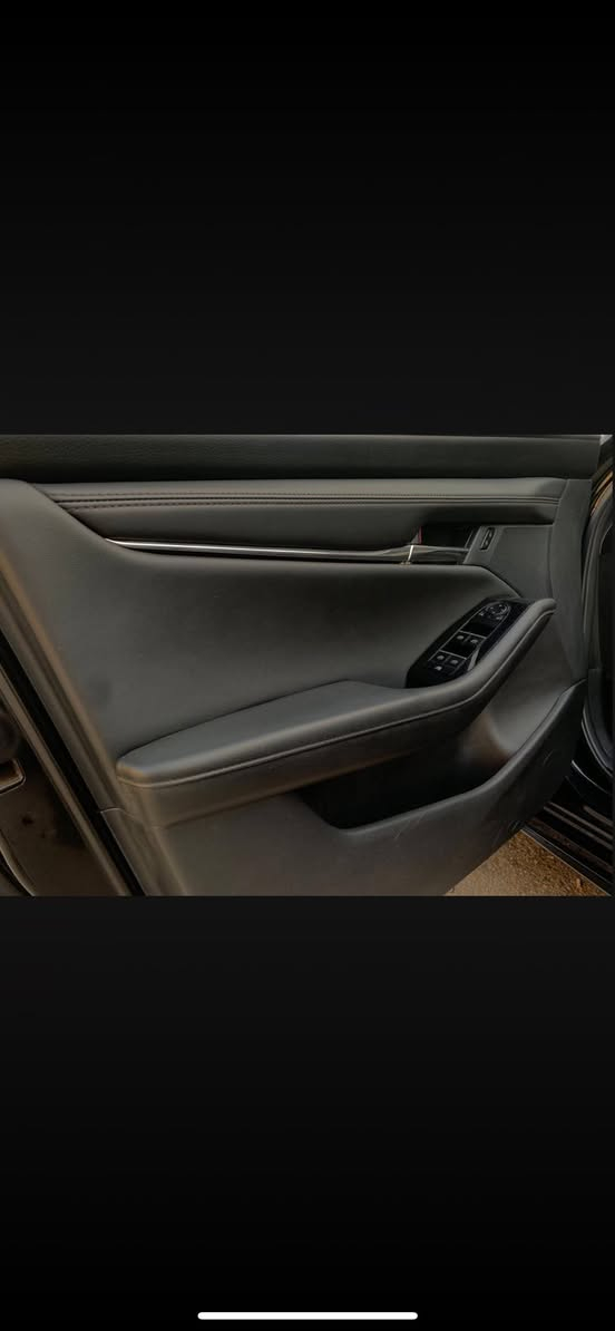 ‏ MAZDA 3 (SKYACTIV G)2025
مكينة 2500  تنفس طبيعي المرغوب
حادث فقط بنيد مبدل ومصبوغ (BDR) بل جاملغ 
صور الحادث موجوده بل منشور
فول ١/١ مميزة وبحالة الزيرو
سياره بل حقيقه احلا من الصور 
المواصفات
بصمة
سلايد روف 
ماوس تحكم شاشة يم الكير
عدادات ديجيتال
سستم سماعات 
خاصية القفل التلقائي
مري قلابة ع بك 
اشاير بالمري 
رادار نقطه عمياء
رادار تحديد مسار
رادار خلفي اوتو بريك
رادار امامي 
كامرة خلفية دوارة
هاند بريك بصمة
اوتو هولد بريك
حساس اجتياز
وضعيه قيادة ((سبورت))  
دبل اكزوز ((اكتف))
كشنات جلد 
كشنات كهرباء
كشنات تدفئه
تحكم كامل بالستيرن
تبريد شاشة لمس منفصل للسائق والراكب 
الإضاءة الداخلية لد زنون
لايت امامي زنون مع لد
بك لايت لد
ويل كروم حجم 18 
بغداد  الكاضميه
سعر مرقم باسم المشتري ب155$
رقم الهاتف ***********
متواجد فيس او واتساب
