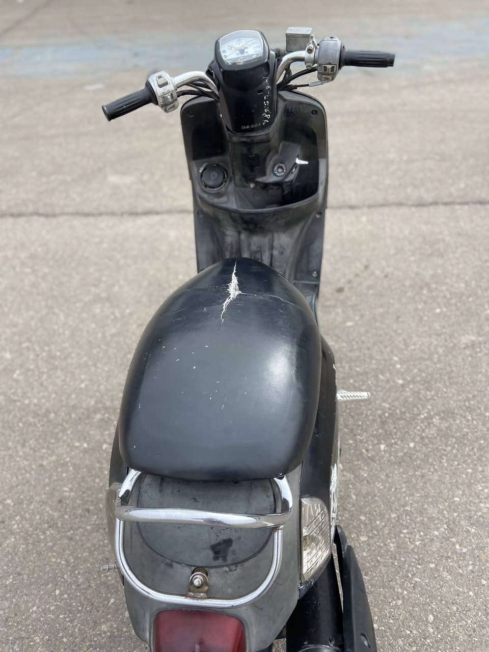 السلام عليكم شباب دراجه بوليس للبيع الدارجه نكره شلعه ومعدل فول بوشه مزوده 55 سلف 55 كلجات WF كهرباىيات كلهه شغاله 

السعر / 650 وبيهه مجال بسيط للشراي 

***********
