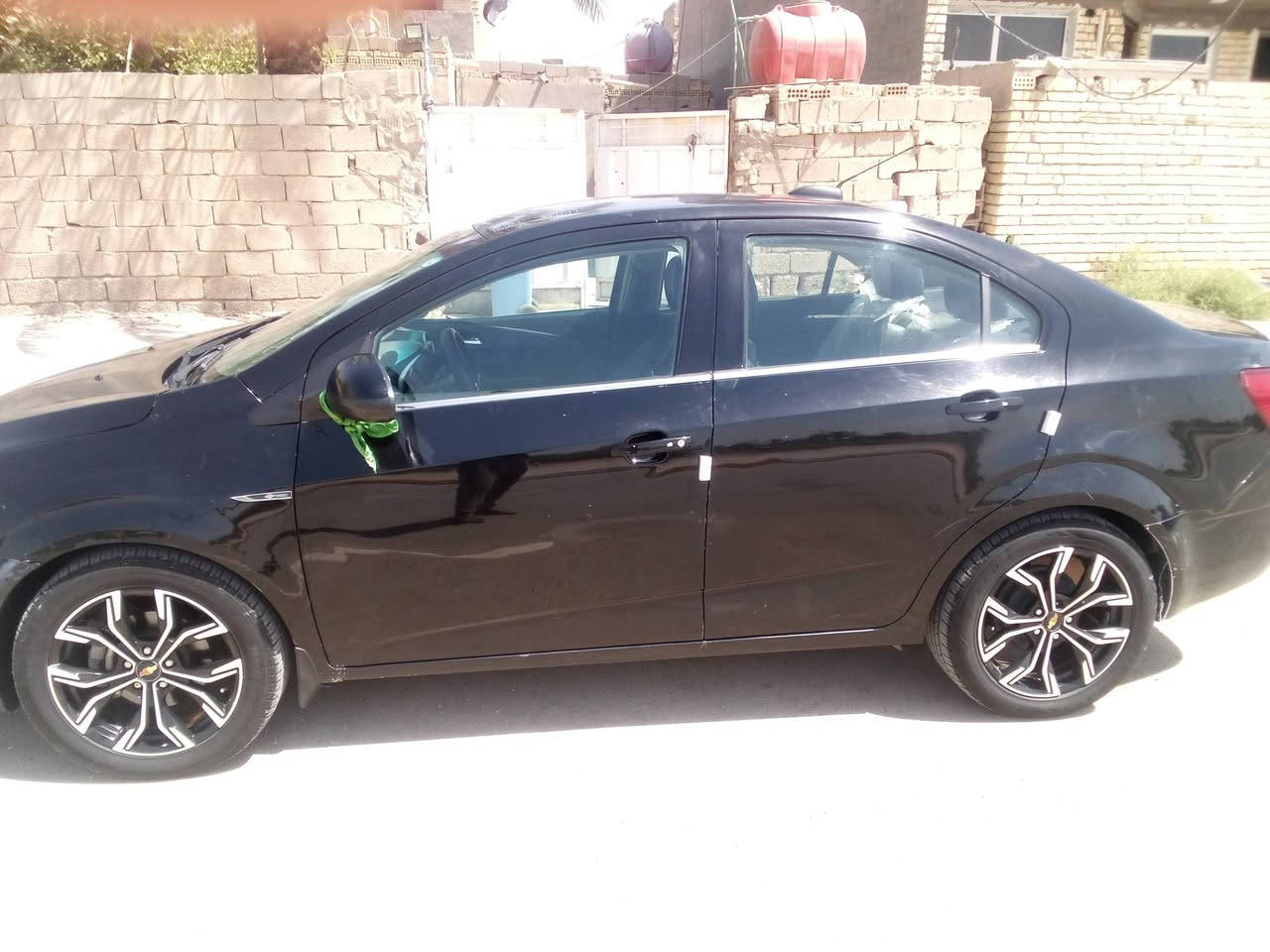 السلام عليكم افيو سونك 2017 السيارة حمت وكامت ماتشتغل ابيع على وضعيتهة السعر 60وبيها مجال ***********
