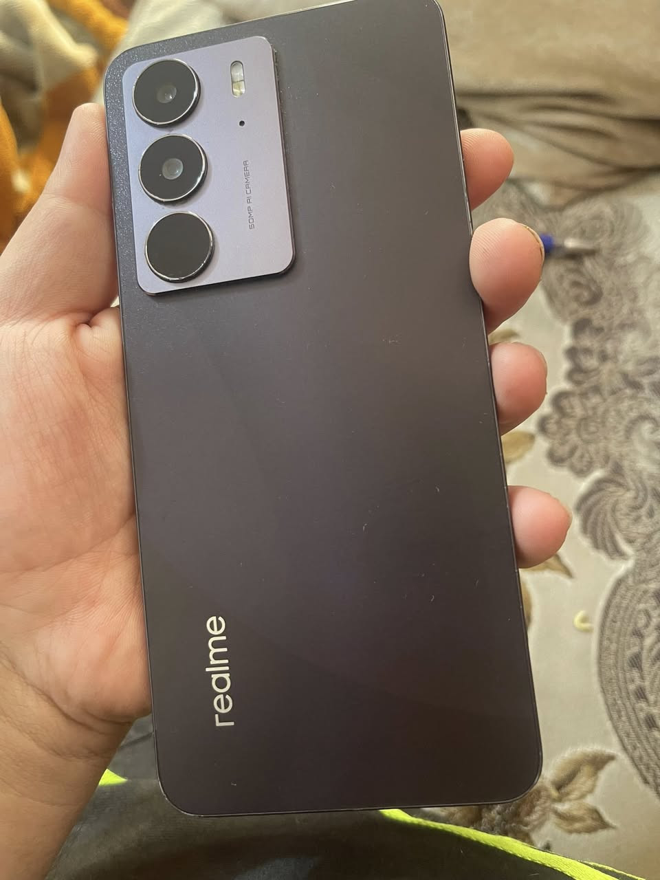 السلام عليكم جهاز ريملي C75استعمال قليل
ل جهاز جديد مامفتوح ولا داخل تصليح  ذاكره 256 ويشغل جميع الألعاب وكامرتهً حلوه وضد الماء والتساق
السعر 175وبيً مجال حك الجيه
الرقم ***********
