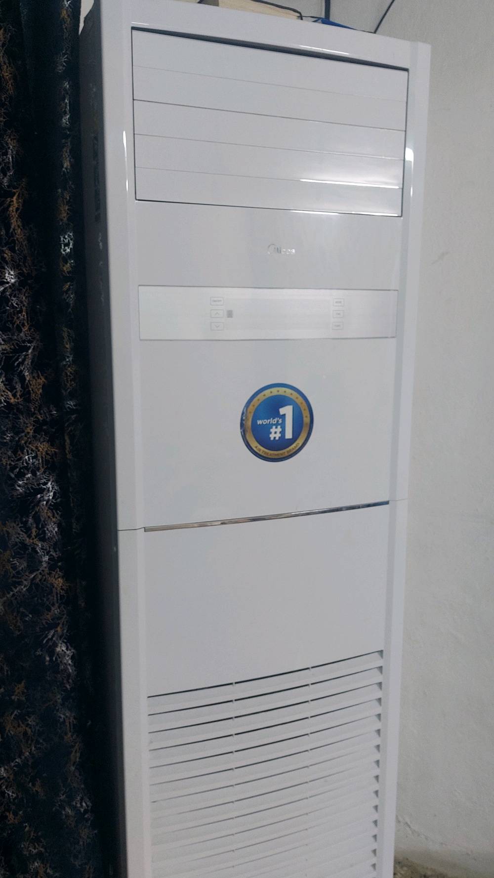 سبلت ٣ طن ميديا جديد استعمال شهرين فقط بنهايه الصيف اخذته جديد جديد اي شخط مابي وبي ضمان 