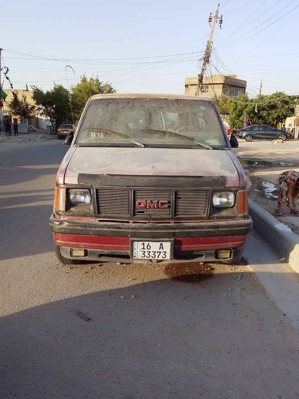 السلام عليكم استرو فان رقم قادسيه بسمي انكليزي مكاني بغداد الحبيبيه سيارة شغاله 
تدخن وتبخر وباور ستيرن عطلان وباور بريك عطلان سعرها 19 ورقه***********
