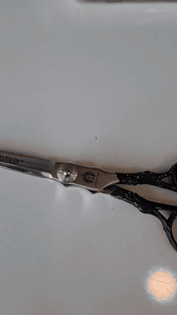 السلام  عليكم ،٣  مقصات للبيع 
بغداد ،شارع  فلسطين ،للاتصال على الرقم 
***********
جاكوار الماني وكالة دبي قياس ٦،
بيرمننت قياس ٦ ونص ،فيراري قياس ٦
