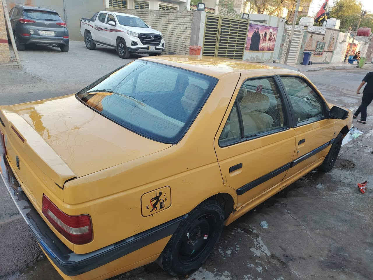 سلام عليكم بيجو لميس 15 بيه صبغ 3قطع مكينه وكير جديد شادهن سعر 27 وبيه مجال حك جيتك رقم انكليزي بسمي السياره مكانه بغداد الحبيبية ***********
