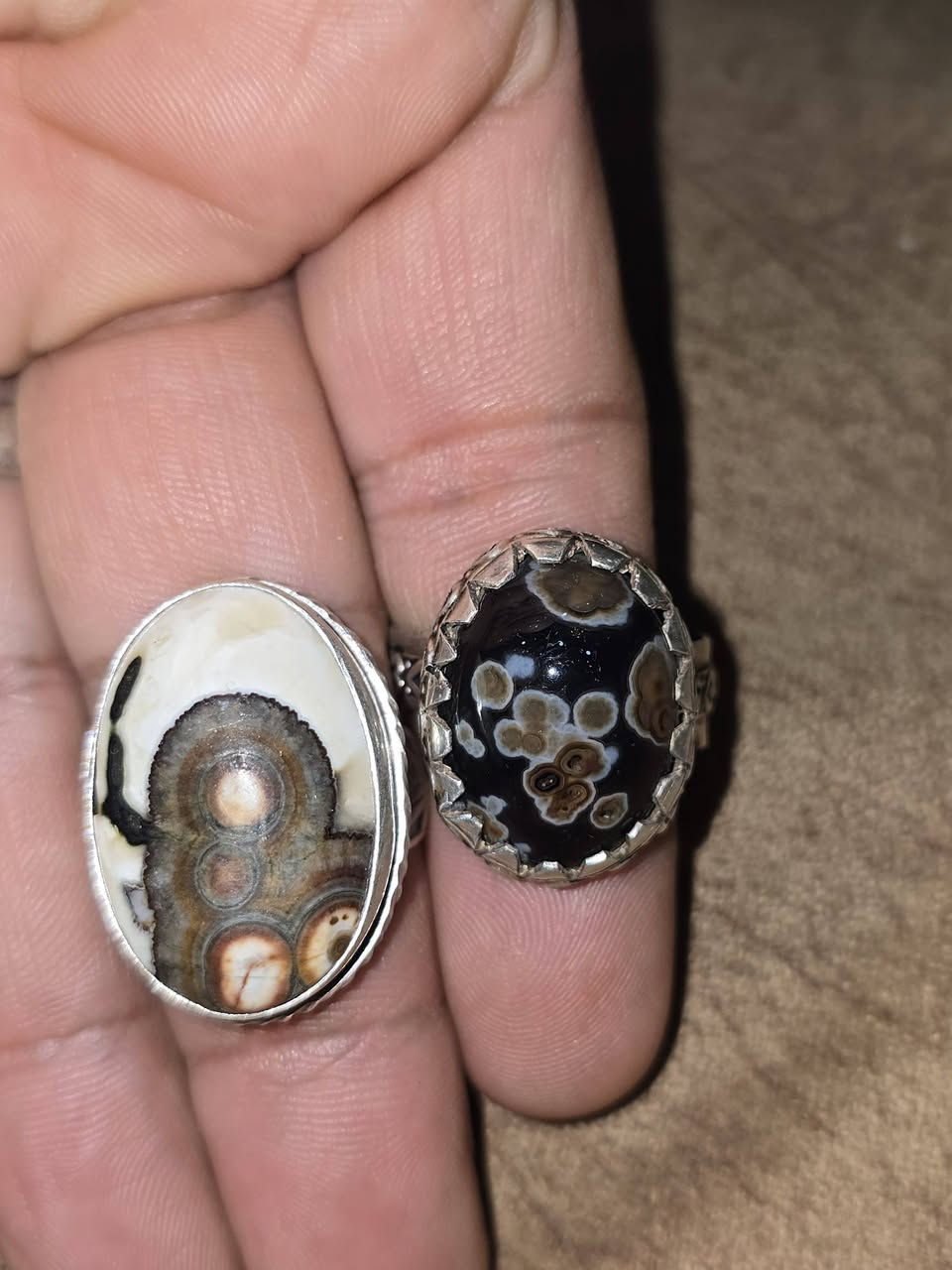 ياالله السلام عليكم متاح خواتم من النوادر والخامات القديمه مكاني السماوة *********** توصيل موجود
