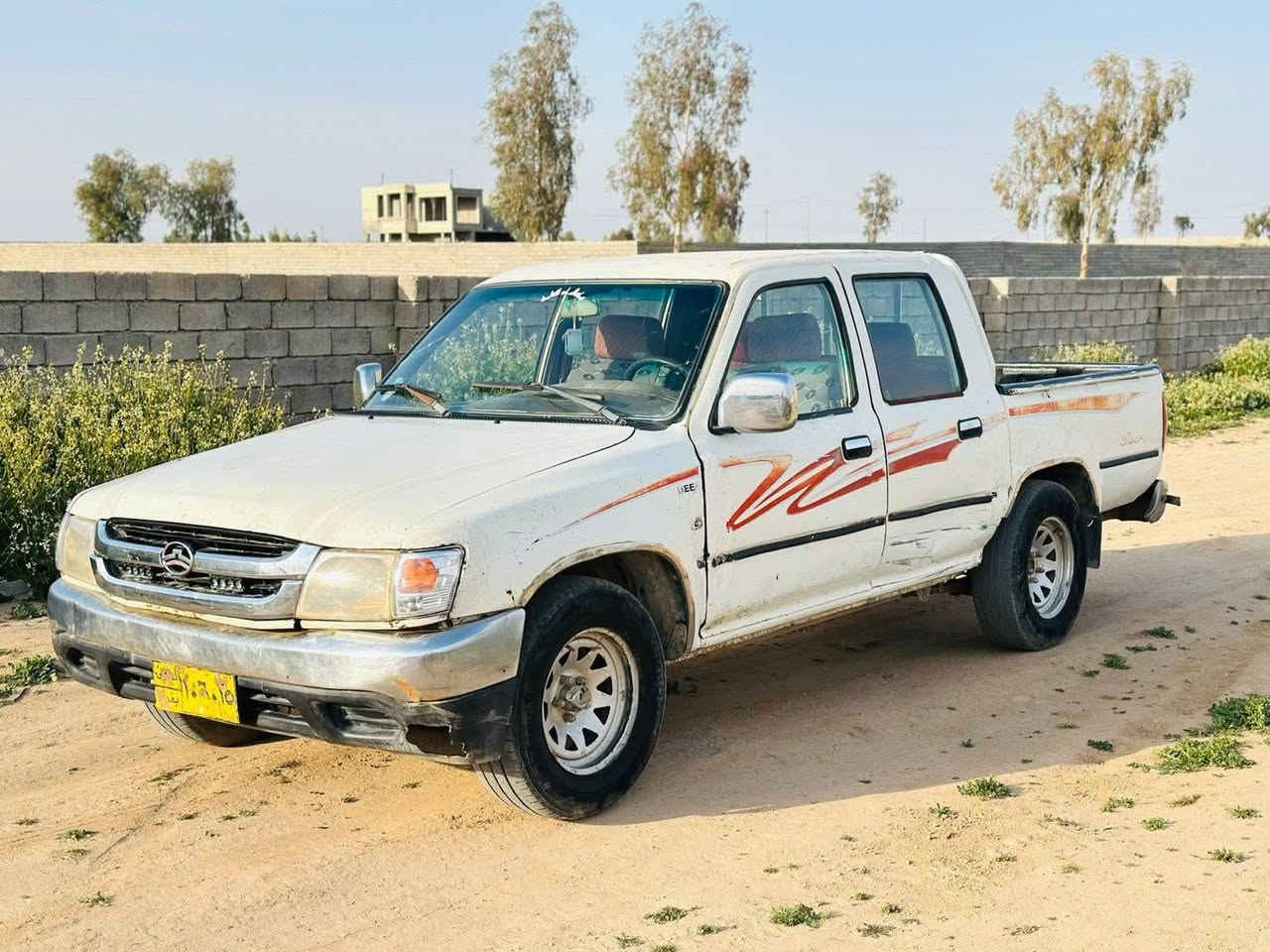 السلام عليكم

للبيع ومتاح بيكم دير موديل 2006 منفيس محرك وگير وشاصي شرط والگشر والغرفه شوف العين تايرات نص عمر ويل كروم خمسه مع الاسبير السعر 23 ورقه بي مجال قليل المكان الشرگاط للإستفسار والأتصال/***********///***********///
