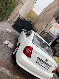 ليفان 2013 مكفوله كفاله عامه مطلقه  رقم بغداد نكليزي ب اسمي مصفره غرام...