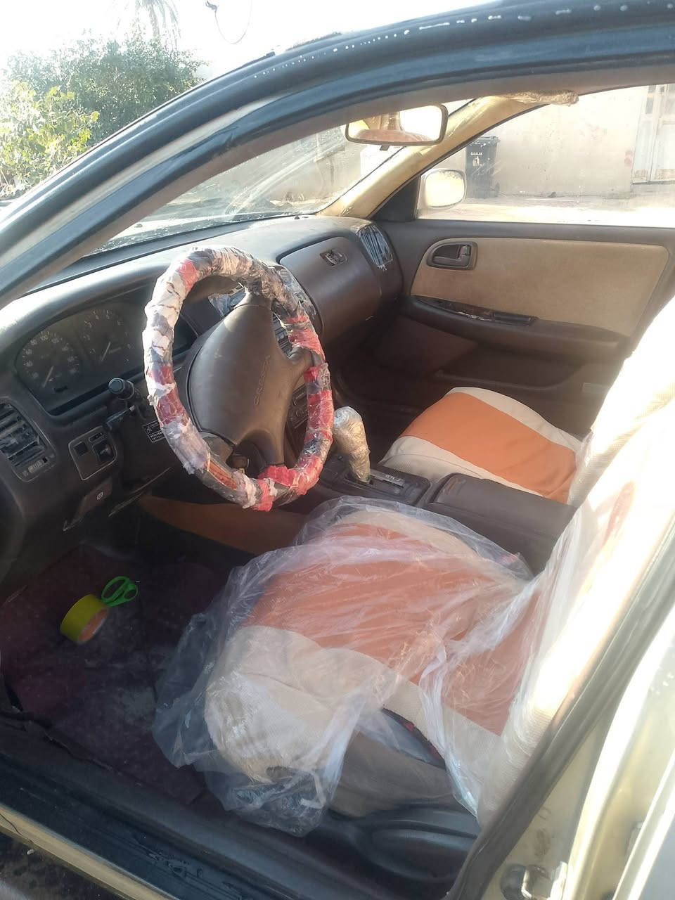 كرسته لبيع صبق لبلاد رقم بصره السنويه بعد 6اشهر تنتهي رقمي ***********
