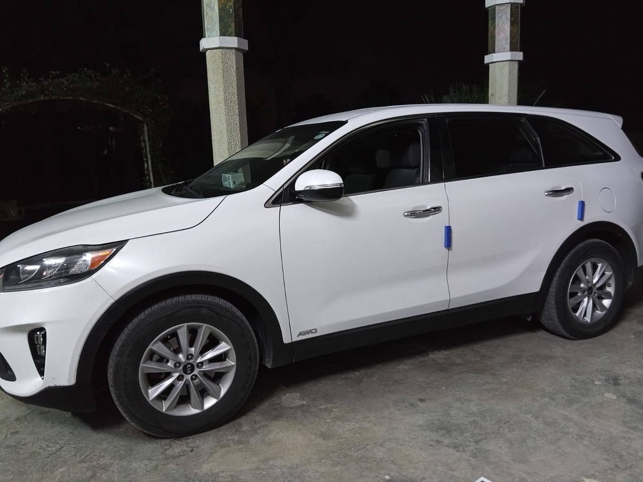 السلام عليكم 
سورينتو 2020 وارد امريكي 
رقم بغداد 
محرك V6
7 راكب
العنوان بغداد اليوسفية 
بيها قطع صبغ ابيع حزام 
اتصال + واتساب 
***********
***********
🔴اخوان آني مكلف بالنشر اتصل وتدلل 🌹
