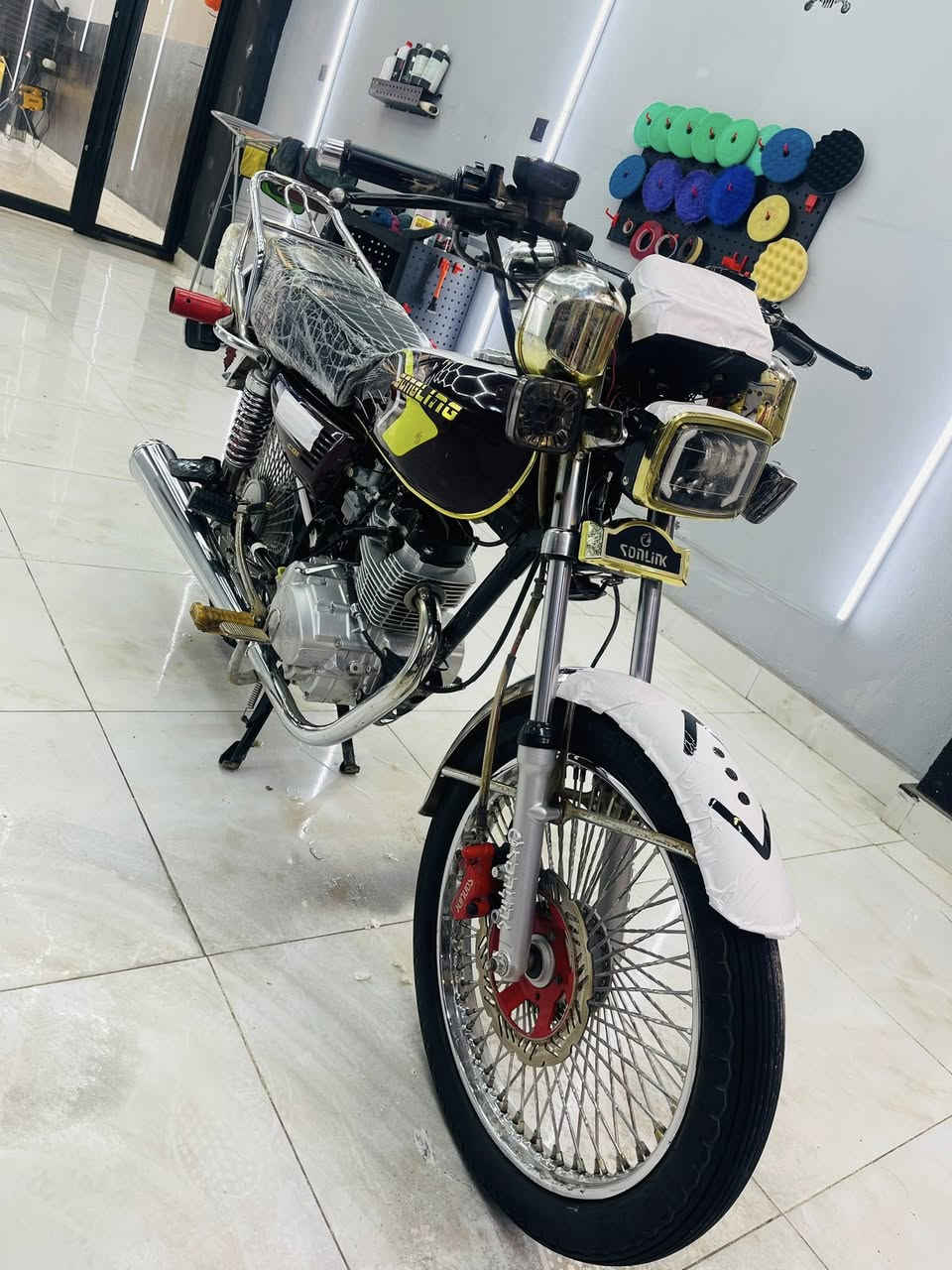 سلام عليكم دراجه تايكر موديل (2024) دراجه خير من الله شرط مكينه ماا مفتوحه اوراق كامله شراي اتصل ***********..
