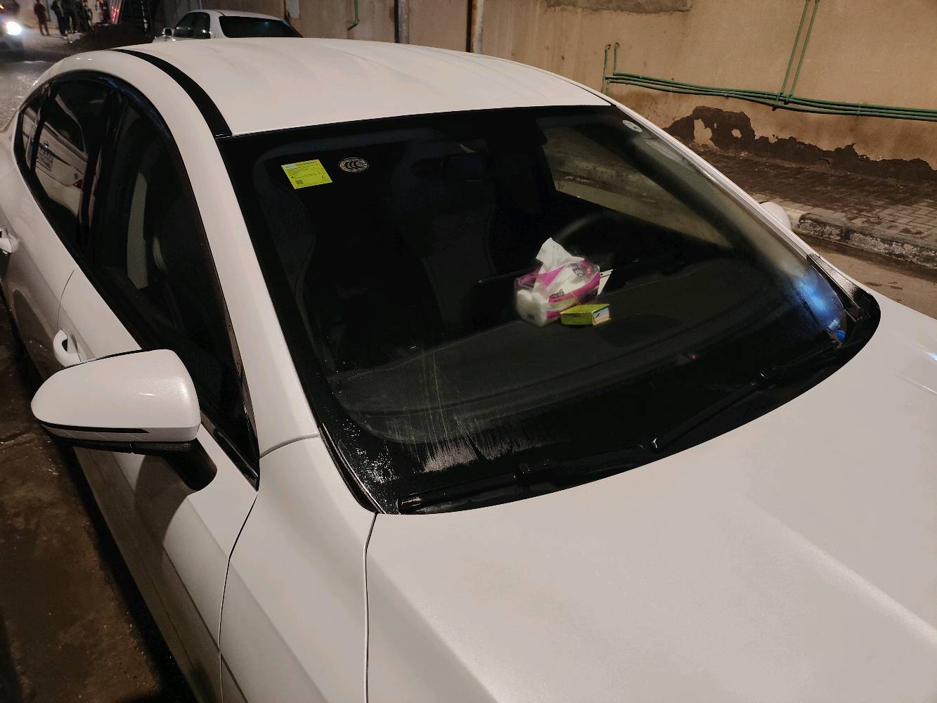 🚗 للبيع – BYD Destroyer موديل 2025 | أحدث إصدار | مواصفات فاخرة
إذا تبحث عن سيارة عصرية، اقتصادية، وتكنولوجيا متطورة…
BYD دستروير 2025 توفر لك القوة + الراحة + التوفير بنفس الوقت.
✨ المميزات:
✔️ تصميم رياضي حديث وجذاب
✔️ محرك هجين (بنزين + كهرباء) توفير عالي جداً بالوقود
✔️ صرفية ممتازة ومناسبة للمشاوير الطويلة داخل وخارج المدينة
✔️ شاشة وسطية كبيرة ونظام ذكي متكامل
✔️ كاميرات + حساسات أمامية وخلفية
✔️ داخلية فخمة ومقاعد مريحة
✔️ قيادة هادئة وسلسة
✔️ أمان عالي وأنظمة مساعدة للسائق
✔️ موديل حديث جداً – استعمال خفيف
🚘 سيارة نظيفة جداً وجاهزة للاستخدام مباشرة بدون أي مصاريف
مناسبة للعائلة أو الاستخدام اليومي أو حتى مشاوير العمل
📞 للتواصل والاستفسار: [***********
💰 السعر: [ 138  ورقة]