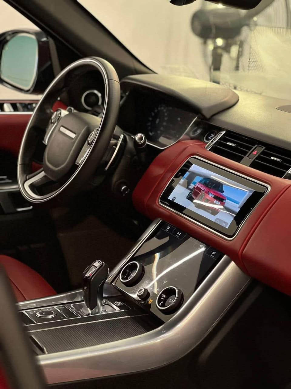 RANGE ROVER
SPORT
2021
HSE
🇬🇧🇬🇧🇬🇧
رانج روفر 

الموديل ـ 2021
لون احمر 😍 
داخل مميز احمر
وكالة سردار كفالة عامة

عداد المسافة ـ ❤️50 الف كيلو متر😍
عداد الاسطوانات 6 سلندر
 
المواصفات 
4 كامرات 
الداخل لد - ثلاجة 
بانوراما 
5 بصمات
ابواب شفط + جنطة كهرباء

ملاحظة 🇬🇧🇬🇧

يوجد سيارات اخرى في المجموعة 
انزل للأسفل 😉
اذا رأيت التعليقات متاحة على السيارة 
اعلم بأن السيارة مازالت متوفرة
واذا التعليقات مغلقة اعلم بأن السيارة قد بيعت 💰

تسأل على السعر 
اتصل او راسنا واتس اب
او ادخل على الكروب الرئيسي
اضغط هنا 👇👇👇

فريق رانج روفر العراق (U.C.M.i)

مكان السيارة بغداد
للأستفسار 

***********

***********
Yousif Range
